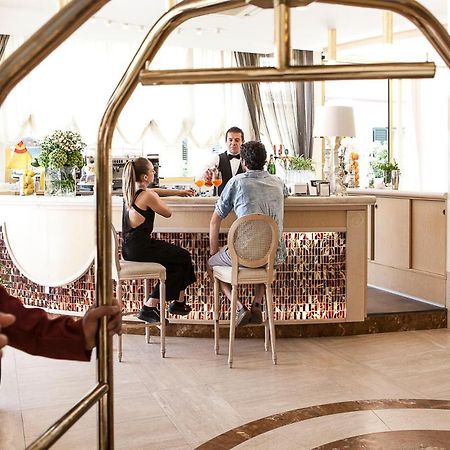 Hotel Nettuno Cervia Bagian luar foto