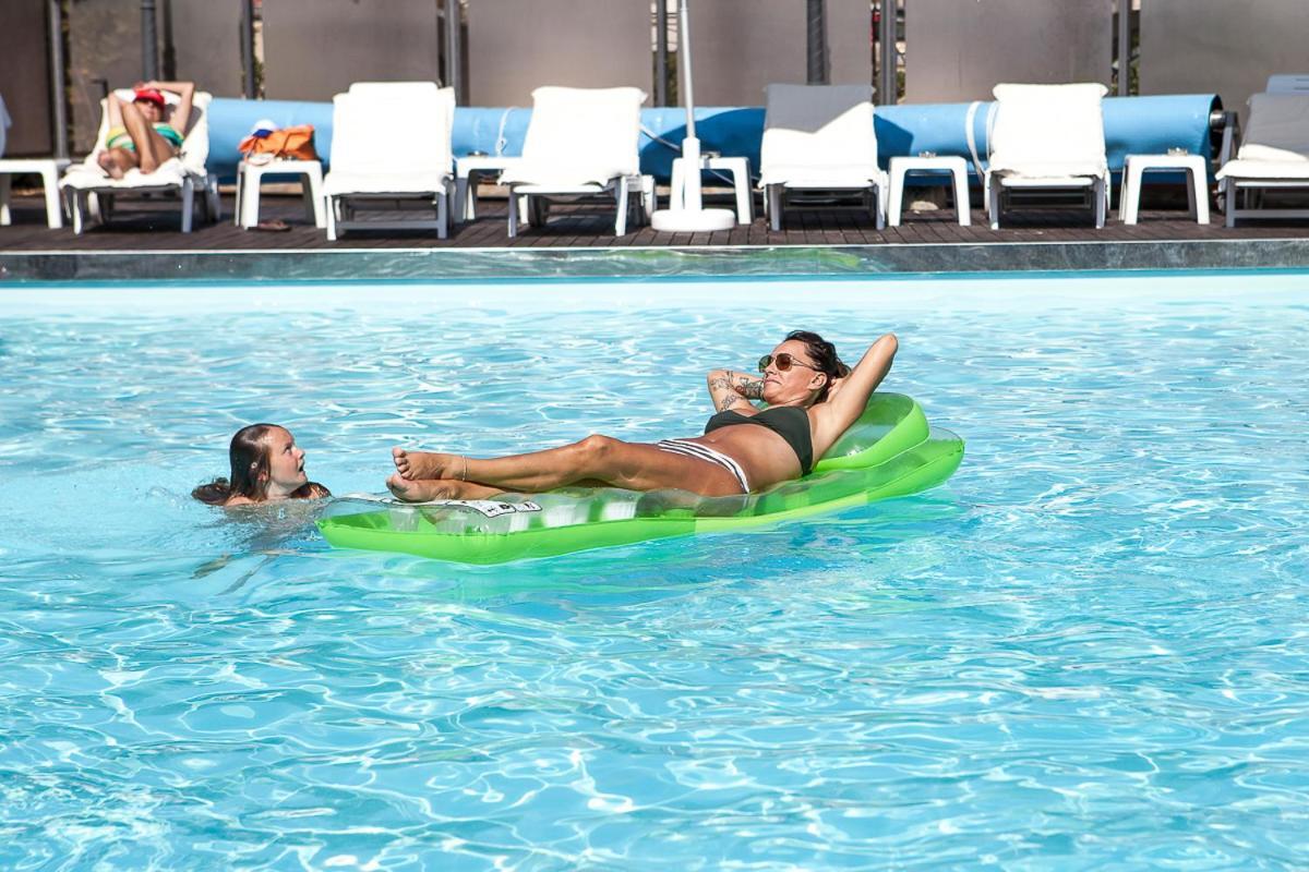Hotel Nettuno Cervia Bagian luar foto